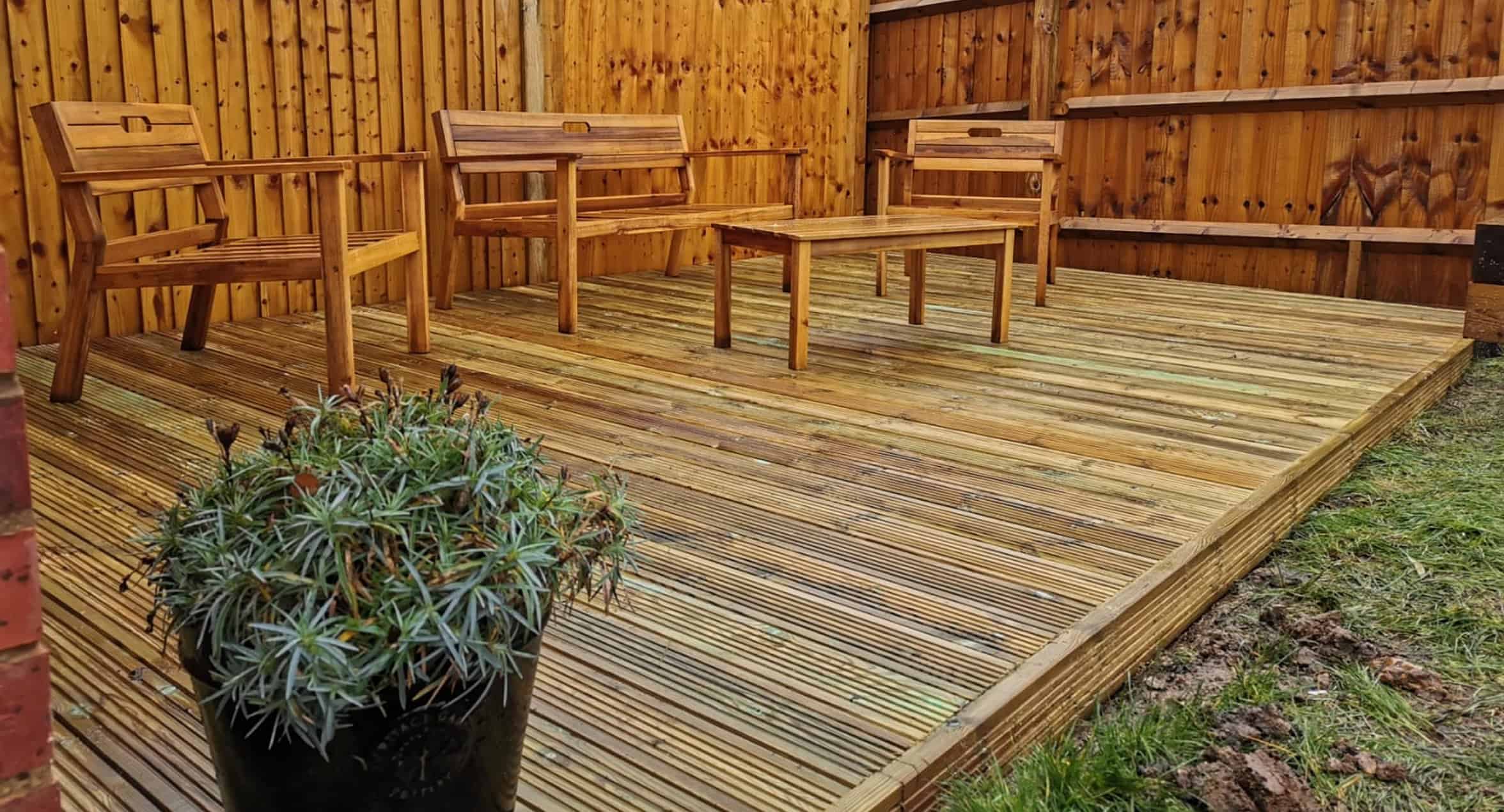 garden-decking-installation-sgs